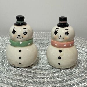 Johanna Parker Snowman Salt & Pepper Shakers NWT